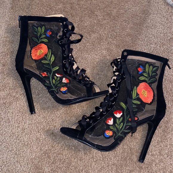 Chase + Chole Heels - Picture 12 of 13